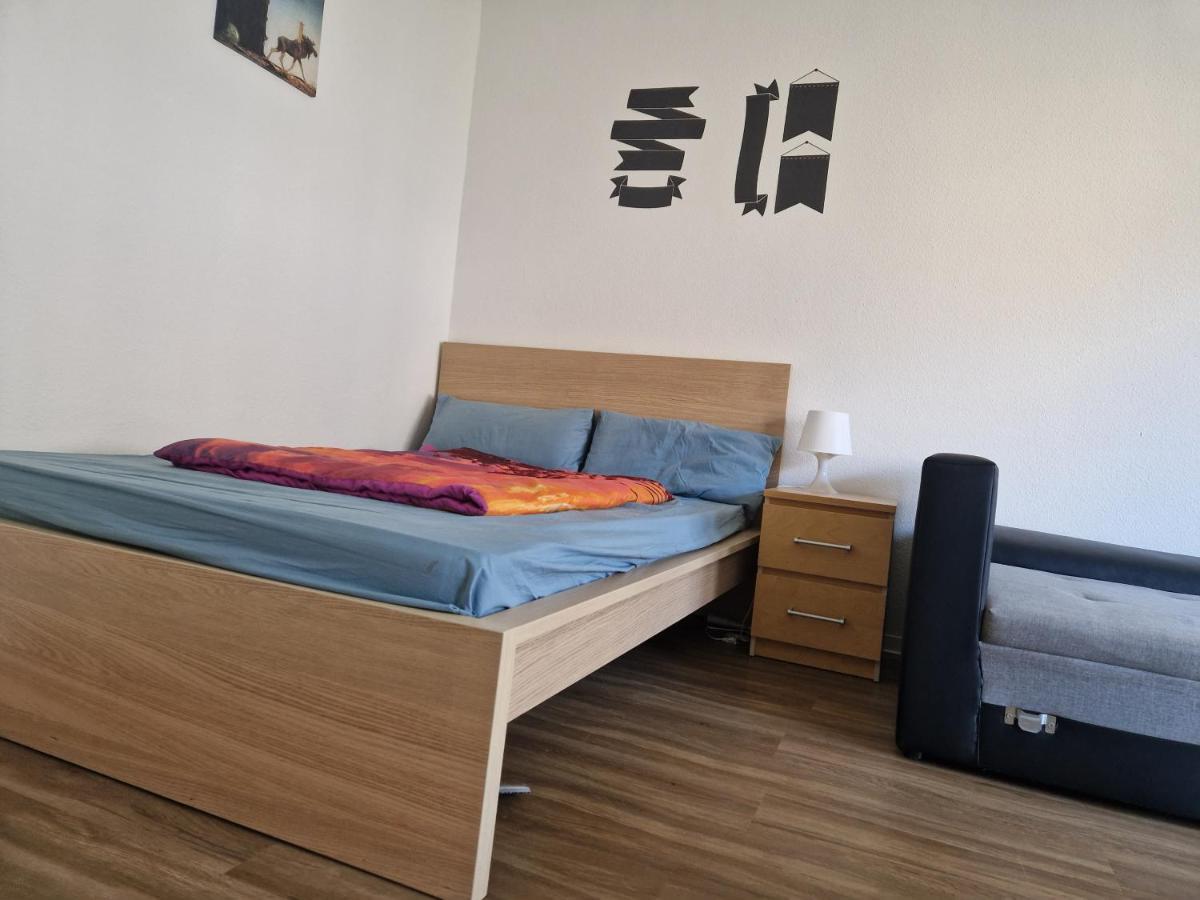 Abbey Homestay Francoforte sul Meno Esterno foto